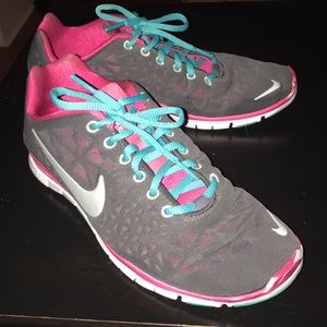 Nike women’s Free TR Fit 3 sneakers